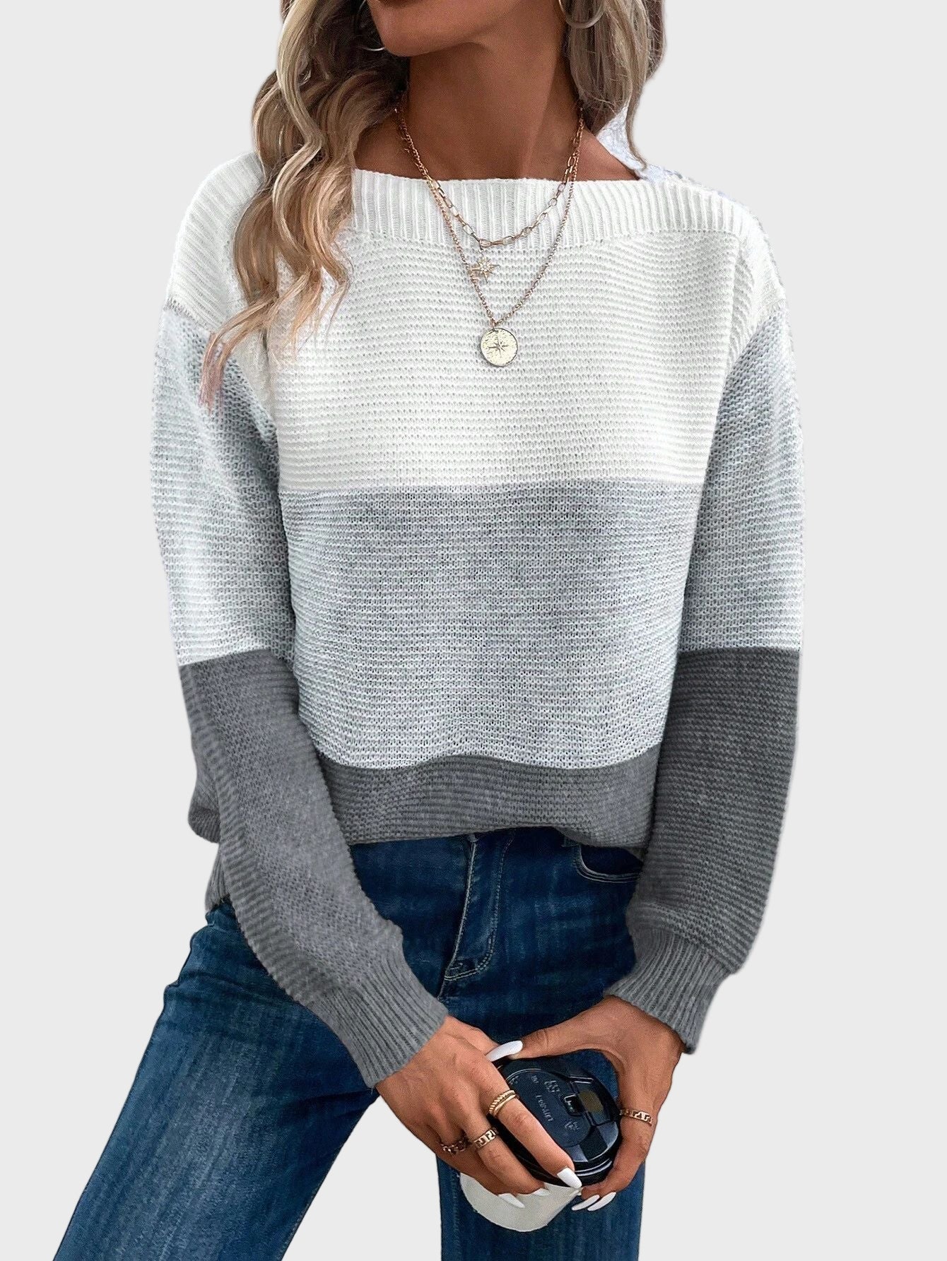 Linda | Elegant knitted high-neck jumper