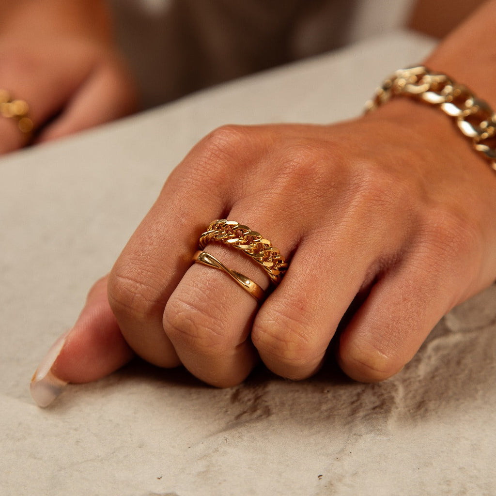Aesthetic Ring